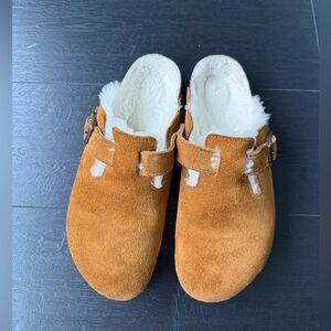 Birkenstock Tan Suede Shearling Clogs